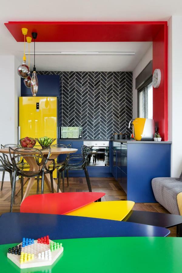 Colorful Bnb Apartment Haifa Exterior photo